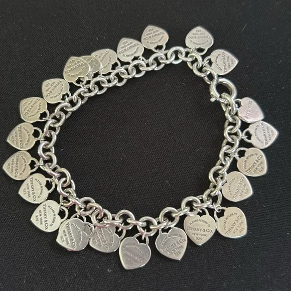 Tiffany & Co. Return to Tiffany Multi-Heart Tag Bracelet - Picture 7 of 15
